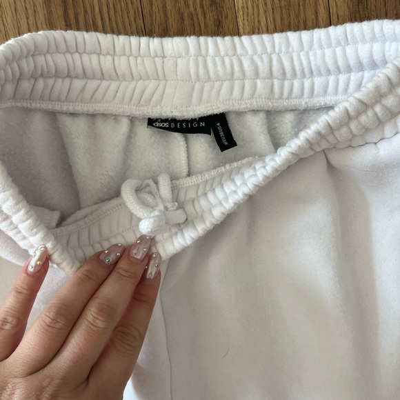 ASOS white sweatpants / white joggers - Picture 7 of 8